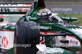 01.09.2001 Spa, Belgien, Eddie Irvine im Jaguar am Samstag (01.09.2001) beim Qualifying zum Formel 1 Grand Prix von Belgien am Sonntag in Spa. c Alex Grimm/xpb.cc