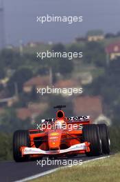 18.08.2001 Budapest, Ungarn, Michael Schumacher am Samstag (18.08.2001) beim freien Training zum Formel 1 Grand Prix von Ungarn in Budapest. c xpb.cc