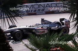 26.05.2001 Monte Carlo, Monaco, David Coulthard im McLaren-Mercedes beim Training am Samstag (26.05.2001) zum Formel 1 Grand Prix von Monaco. c xpb.cc
