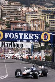 24.05.2001 Monte Carlo, Monaco, Mika Hakkinen im McLaren-Mercedes am Donnerstag (24.05.2001) beim Freien Training zum Formel 1 Grand Prix von Monaco. c xpb.cc