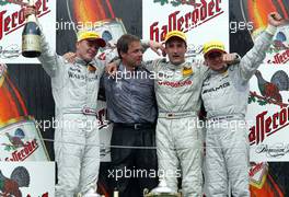 08.09.2002 Zeltweg, Österreich, A1 Ring, Spielberg, Oesterreich, Marcel Fässler (1ter), Gerhard Ungar (Mercedes), Bernd Schneider (2ter), Jean Alesi (3ter), Podium am Sonntag, DTM, Deutsche Tourenwagen Meisterschaft 2002. c xpb.cc - Datenbank unter www.xpb.cc - Email: info@xpb.cc