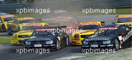 08.09.2002 Zeltweg, Österreich, A1 Ring, Spielberg, Oesterreich, Start zum Hauptrennen, Laurent Aiello (Audi in der Mitte) wird von Jean Alesi und Uwe Alzen in die Zange genommen, Rennen am Sonntag, DTM, Deutsche Tourenwagen Meisterschaft 2002. c xpb.cc - Datenbank unter www.xpb.cc - Email: info@xpb.cc