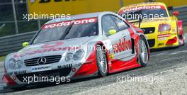 08.09.2002 Zeltweg, Österreich, A1 Ring, Spielberg, Oesterreich, 1 Bernd Schneider (D), Vodafone AMG Mercedes vor 3 Laurent Aiello (F), Team Abt Sportsline, Rennen am Sonntag, DTM, Deutsche Tourenwagen Meisterschaft 2002. c xpb.cc - Datenbank unter www.xpb.cc - Email: info@xpb.cc