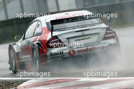 05.05.2002 Zolder, Belgien, DTM, Sonntag in Zolder, Bernd Schneider (Vodafone AMG-Mercedes) auf regennasser Strecke, Training, Belgien c xpb.cc Email: info@xpb.cc, weitere Bilder auf der Datenbank: www.xpb.cc