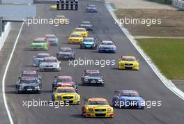 21.04.2002 Hockenheim, Deutschland, DTM, Sonntag in Hockenheim (kleiner Kurs), Start zum Hauptrennen, vorne Laurent Aiello, re Mattias Ekström dann Christian Abt im Audi, Strecke c xpb.cc Email: info@xpb.cc, weitere Bilder auf der Datenbank: www.xpb.cc