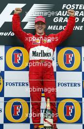 03.03.2002 Melbourne, Australien, Siegerehrung, GP von Australien, Podium, Michael Schumacher (erster), Melbourne (MEL) c xpb.cc Mail: info@xpb.cc  Datenbank: www.xpb.cc 