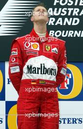 03.03.2002 Melbourne, Australien, Siegerehrung, GP von Australien, Podium, Michael Schumacher (erster), Melbourne (MEL) c xpb.cc Mail: info@xpb.cc  Datenbank: www.xpb.cc 