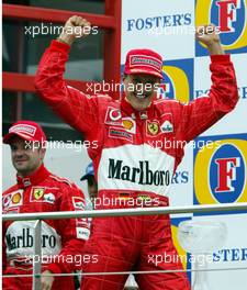 01.09.2002 Spa-Francorchamps, Belgien, F1 in Spa, Sonntag, Podium, Rubens Barrichello (2ter), Michael Schumacher (1ter), Circuit de Spa Francorchamps, Formel 1 Grand Prix (GP) von Belgien 2002 (Belgian, BEL) c xpb.cc - weitere Bilder auf der Datenbank unter www.xpb.cc - Email: info@xpb.cc