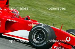 26.04.2002 Barcelona, Spanien, Barcelona, Training am Freitag, Michael Schumacher (Ferrari) auf der Strecke, Formel 1 Grand Prix (GP) von Spanien 2002. c xpb.cc Email: info@xpb.cc, weitere Bilder auf der Datenbank: www.xpb.cc