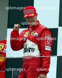 28.04.2002 Barcelona, Spanien, Barcelona, Podium nach dem Formel 1 Grand Prix (GP) von Spanien 2002, Michael Schumacher (1ter), Sonntag, Box c xpb.cc Email: info@xpb.cc, weitere Bilder auf der Datenbank: www.xpb.cc