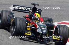 26.04.2002 Barcelona, Spanien, Barcelona, Training am Freitag, Mark Webber (European Minardi) auf der Strecke, Formel 1 Grand Prix (GP) von Spanien 2002. c xpb.cc Email: info@xpb.cc, weitere Bilder auf der Datenbank: www.xpb.cc
