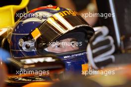 26.04.2002 Barcelona, Spanien, Barcelona, Training am Freitag, Heinz Harald Fentzen (Orange Arrows) in der Box, Formel 1 Grand Prix (GP) von Spanien 2002. c xpb.cc Email: info@xpb.cc, weitere Bilder auf der Datenbank: www.xpb.cc