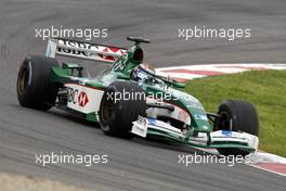 27.04.2002 Barcelona, Spanien, Barcelona, Training am Samstag, Eddie Irvine (Jaguar) auf der Strecke, Formel 1 Grand Prix (GP) von Spanien 2002. c xpb.cc Email: info@xpb.cc, weitere Bilder auf der Datenbank: www.xpb.cc