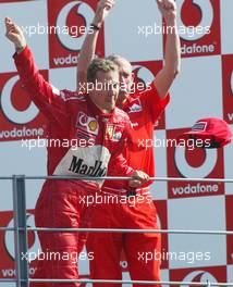 15.09.2002 Monza, Italien, F1 in Monza, Sonntag, Podium GP von Italien, Michael Schumacher (Ferrari) - Autodromo Nazionale Monza, Formel 1 Grand Prix (GP) von Italien 2002 (Italy). c xpb.cc - weitere Bilder auf der Datenbank unter www.xpb.cc - Email: info@xpb.cc