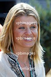 15.09.2002 Monza, Italien, F1 in Monza, Sonntag, Corinna Schumacher (Frau von Michael Schumacher) im Paddock Bereich - Girls, Autodromo Nazionale Monza, Formel 1 Grand Prix (GP) von Italien 2002 (Italy). c xpb.cc - weitere Bilder auf der Datenbank unter www.xpb.cc - Email: info@xpb.cc