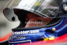 23.05.2002 Monte Carlo, Monaco, F1 in Monaco, Donnerstag, Training, Mark Webber (Minardi) in der Box - Portrait, Formel 1 Grand Prix (GP) von Monaco 2002 in Monte Carlo, Monaco c xpb.cc Email: info@xpb.cc, weitere Bilder auf der Datenbank: www.xpb.cc