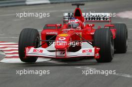 23.05.2002 Monte Carlo, Monaco, F1 in Monaco, Donnerstag, Training, Rubens Barrichello (Ferrari) auf der Strecke, Formel 1 Grand Prix (GP) von Monaco 2002 in Monte Carlo, Monaco c xpb.cc Email: info@xpb.cc, weitere Bilder auf der Datenbank: www.xpb.cc