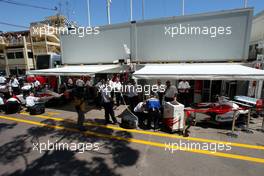 25.05.2002 Monte Carlo, Monaco, F1 in Monaco, Samstag, Training, die Toyota Box, Formel 1 Grand Prix (GP) von Monaco 2002 in Monte Carlo, Monaco c xpb.cc Email: info@xpb.cc, weitere Bilder auf der Datenbank: www.xpb.cc