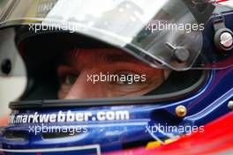23.05.2002 Monte Carlo, Monaco, F1 in Monaco, Donnerstag, Training, Mark Webber (Minardi) in der Box - Portrait, Formel 1 Grand Prix (GP) von Monaco 2002 in Monte Carlo, Monaco c xpb.cc Email: info@xpb.cc, weitere Bilder auf der Datenbank: www.xpb.cc