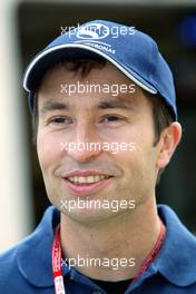 26.09.2002 Indianapolis, USA, F1 in Indianapolis, Donnerstag, Heinz Harald Frentzen (Sauber) im Paddock Bereich, Portrait, 2002 SAP United States Grand Prix - (USGP, Formel 1, USA, Grand Prix, GP). c xpb.cc - weitere Bilder auf der Datenbank unter www.xpb.cc - Email: info@xpb.cc