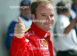 28.09.2002 Indianapolis, USA, F1 in Indianapolis, Samstag, Qualifying, Rubens Barrichello (Ferrari) im Park Ferme, 2002 SAP United States Grand Prix - (USGP, Formel 1, USA, Grand Prix, GP). c xpb.cc - weitere Bilder auf der Datenbank unter www.xpb.cc - Email: info@xpb.cc