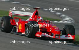 29.09.2002 Indianapolis, USA, F1 in Indianapolis, Sonntag 29.09.2002, Warmup, Michael Schumacher (Ferrari, F2002, Nr. 01) auf der Strecke, 2002 SAP United States Grand Prix - (USGP, Formel 1, USA, Grand Prix, GP). c xpb.cc - weitere Bilder auf der Datenbank unter www.xpb.cc - Email: info@xpb.cc