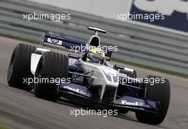 28.09.2002 Indianapolis, USA, F1 in Indianapolis, Samstag, Ralf Schumacher (BMW WilliamsF1, FW24, Nr. 05) auf der Strecke, 2002 SAP United States Grand Prix - (USGP, Formel 1, USA, Grand Prix, GP). c xpb.cc - weitere Bilder auf der Datenbank unter www.xpb.cc - Email: info@xpb.cc