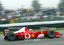 28.09.2002 Indianapolis, USA, F1 in Indianapolis, Samstag, Rubens Barrichello (Ferrari, F2002, Nr. 02) auf der Strecke, 2002 SAP United States Grand Prix - (USGP, Formel 1, USA, Grand Prix, GP). c xpb.cc - weitere Bilder auf der Datenbank unter www.xpb.cc - Email: info@xpb.cc