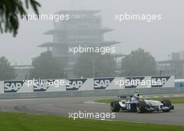 28.09.2002 Indianapolis, USA, F1 in Indianapolis, Samstag, Ralf Schumacher (BMW WilliamsF1, FW24, Nr. 05) auf der Strecke, 2002 SAP United States Grand Prix - (USGP, Formel 1, USA, Grand Prix, GP). c xpb.cc - weitere Bilder auf der Datenbank unter www.xpb.cc - Email: info@xpb.cc