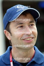 26.09.2002 Indianapolis, USA, F1 in Indianapolis, Donnerstag, Heinz Harald Frentzen (Sauber) im Paddock Bereich, Portrait, 2002 SAP United States Grand Prix - (USGP, Formel 1, USA, Grand Prix, GP). c xpb.cc - weitere Bilder auf der Datenbank unter www.xpb.cc - Email: info@xpb.cc