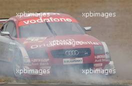 06.06.2003 Klettwitz, Deutschland, Peter Terting (GER), S line Audi Junior Team, Abt-Audi TT-R, spinning off onto the grass - DTM 2003 in Klettwitz, EuroSpeedway Lausitz, Lausitzring (Deutsche Tourenwagen Masters)  - Weitere Bilder auf www.xpb.cc, eMail: info@xpb.cc - Belegexemplare senden. c Copyright: Kennzeichnung mit: Miltenburg / xpb.cc