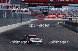 07.06.2003 Klettwitz, Deutschland, Bernd Schneider (GER), Vodafone AMG-Mercedes, Mercedes-Benz CLK-DTM (1st Super Pole Qualifying) - DTM 2003 in Klettwitz, EuroSpeedway Lausitz, Lausitzring (Deutsche Tourenwagen Masters)  - Weitere Bilder auf www.xpb.cc, eMail: info@xpb.cc - Belegexemplare senden. c Copyright: Kennzeichnung mit: Miltenburg / xpb.cc