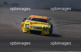 06.06.2003 Klettwitz, Deutschland, Christian Abt (GER), Hasseröder Abt-Audi, Abt-Audi TT-R, crashing into the concrete barrier (like his teammate Laurent Aiello (FRA), Hasseröder Abt-Audi, Abt-Audi TT-R in the morning) - DTM 2003 in Klettwitz, EuroSpeedway Lausitz, Lausitzring (Deutsche Tourenwagen Masters)  - Weitere Bilder auf www.xpb.cc, eMail: info@xpb.cc - Belegexemplare senden. c Copyright: Kennzeichnung mit: Miltenburg / xpb.cc