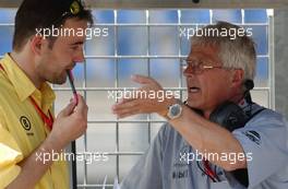 06.06.2003 Klettwitz, Deutschland, One of the Abt-Audi teammanager talking with Arno Zensen (GER), Team Manager at Team Rosberg, about taking the banked oval corner out of the circuit for the remainder of the weekend - DTM 2003 in Klettwitz, EuroSpeedway Lausitz, Lausitzring (Deutsche Tourenwagen Masters)  - Weitere Bilder auf www.xpb.cc, eMail: info@xpb.cc - Belegexemplare senden. c Copyright: Kennzeichnung mit: Miltenburg / xpb.cc