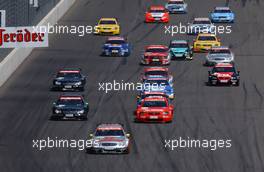 08.06.2003 Klettwitz, Deutschland, Start of the race, Bernd Schneider (GER), Vodafone AMG-Mercedes, Mercedes-Benz CLK-DTM, leading the field to the first corner - DTM 2003 in Klettwitz, EuroSpeedway Lausitz, Lausitzring (Deutsche Tourenwagen Masters)  - Weitere Bilder auf www.xpb.cc, eMail: info@xpb.cc - Belegexemplare senden. c Copyright: Kennzeichnung mit: Miltenburg / xpb.cc