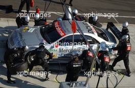 08.06.2003 Klettwitz, Deutschland, Pitstop practice, Christijan Albers (NED), Express-Service AMG-Mercedes, Mercedes-Benz CLK-DTM - DTM 2003 in Klettwitz, EuroSpeedway Lausitz, Lausitzring (Deutsche Tourenwagen Masters)  - Weitere Bilder auf www.xpb.cc, eMail: info@xpb.cc - Belegexemplare senden. c Copyright: Kennzeichnung mit: Miltenburg / xpb.cc