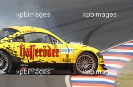 06.06.2003 Klettwitz, Deutschland, Laurent Aiello (FRA), Hasseröder Abt-Audi, Abt-Audi TT-R, spinning into the concrete barrier at the end of the session - DTM 2003 in Klettwitz, EuroSpeedway Lausitz, Lausitzring (Deutsche Tourenwagen Masters)  - Weitere Bilder auf www.xpb.cc, eMail: info@xpb.cc - Belegexemplare senden. c Copyright: Kennzeichnung mit: Miltenburg / xpb.cc