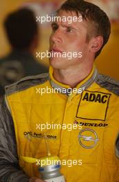 06.06.2003 Klettwitz, Deutschland, Peter Dumbreck (GBR), OPC Team Phoenix, Portrait - DTM 2003 in Klettwitz, EuroSpeedway Lausitz, Lausitzring (Deutsche Tourenwagen Masters)  - Weitere Bilder auf www.xpb.cc, eMail: info@xpb.cc - Belegexemplare senden. c Copyright: Kennzeichnung mit: Miltenburg / xpb.cc