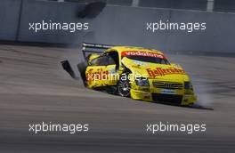 06.06.2003 Klettwitz, Deutschland, Christian Abt (GER), Hasseröder Abt-Audi, Abt-Audi TT-R, crashing into the concrete barrier (like his teammate Laurent Aiello (FRA), Hasseröder Abt-Audi, Abt-Audi TT-R in the morning) - DTM 2003 in Klettwitz, EuroSpeedway Lausitz, Lausitzring (Deutsche Tourenwagen Masters)  - Weitere Bilder auf www.xpb.cc, eMail: info@xpb.cc - Belegexemplare senden. c Copyright: Kennzeichnung mit: Miltenburg / xpb.cc