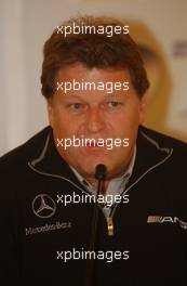 24.05.2003 Nürburg, Deutschland, Press Conference, Norbert Haug (GER), Sporting Director Mercedes-Benz - DTM 2003 in Nürburg, Grand-Prix-Kurs des Nürburgring (Deutsche Tourenwagen Masters)  - Weitere Bilder auf www.xpb.cc, eMail: info@xpb.cc - Belegexemplare senden. c Copyright: Kennzeichnung mit: Miltenburg / xpb.cc