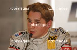 24.05.2003 Nürburg, Deutschland, Press Conference, Christijan Albers (NED), Express-Service AMG-Mercedes, Portrait (2nd, Super Pole Qualifying) - DTM 2003 in Nürburg, Grand-Prix-Kurs des Nürburgring (Deutsche Tourenwagen Masters)  - Weitere Bilder auf www.xpb.cc, eMail: info@xpb.cc - Belegexemplare senden. c Copyright: Kennzeichnung mit: Miltenburg / xpb.cc