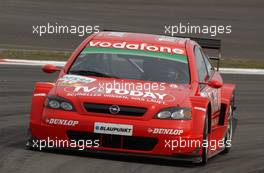 24.05.2003 Nürburg, Deutschland, Peter Dumbreck (GBR), OPC Team Phoenix, Opel Astra V8 Coupé - DTM 2003 in Nürburg, Grand-Prix-Kurs des Nürburgring (Deutsche Tourenwagen Masters)  - Weitere Bilder auf www.xpb.cc, eMail: info@xpb.cc - Belegexemplare senden. c Copyright: Kennzeichnung mit: Miltenburg / xpb.cc