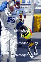 07.03.2003 Melbourne, Australien, MEL, Formel1, Freitag, 1tes Qualifying (1-2pm),  Ralf Schumacher (D, 04), BMW WilliamsF1 Team, mit HANS (H.A.N.S. - Head And Neck Support) - Albert Park Circuit, (Fosters Australian Grand Prix 2003, Victoria, Australia, Formel 1, F1)  c Copyright: Photos mit - xpb.cc - kennzeichnen, weitere Bilder auf www.xpb.cc, eMail: info@xpb.cc - Belegexemplare senden.