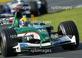 08.03.2003 Melbourne, Australien, MEL, Formel1, Samstag, Training, Mark Webber (AUS, 14), Jaguar Racing, R4, auf der Strecke (Track) - Albert Park Circuit, (Fosters Australian Grand Prix 2003, Victoria, Australia, Formel 1, F1)  c Copyright: Photos mit - xpb.cc - kennzeichnen, weitere Bilder auf www.xpb.cc, eMail: info@xpb.cc - Belegexemplare senden.