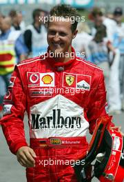 17.05.2003 Spielberg, Österreich, AT, Formel1, Samstag, Michael Schumacher (D, 01), Scuderia Ferrari Marlboro, Portrait jubelt nach dem Qualifying - Formel 1 Grand Prix (GP) von Austria 2003 auf dem A1 Ring, Oesterreich, Zeltweg, Spielberg, Austria - Weitere Bilder auf www.xpb.cc, eMail: info@xpb.cc - Belegexemplare senden. Abdruck ist honorarpflichtig. c Copyrightnachweis: xpb.cc