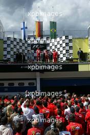 18.05.2003 Spielberg, Österreich, AT, Formel1, Sonntag, Podium, Kimi Raikkonen, (FIN, McLaren Mercedes), Michael Schumacher (D, Ferrari), Rubens Barrichello (BR, Ferrari) - Formel 1 Grand Prix (GP) von Austria 2003 auf dem A1 Ring, Oesterreich, Zeltweg, Spielberg, Austria - Weitere Bilder auf www.xpb.cc, eMail: info@xpb.cc - Belegexemplare senden. Abdruck ist honorarpflichtig. c Copyrightnachweis: xpb.cc