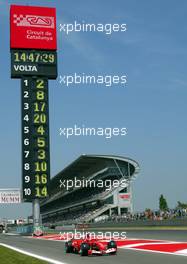 03.05.2003 Granollers, Spanien, BCN, Formel1, Samstag, Qualifying, Michael Schumacher (D, 01), Scuderia Ferrari Marlboro, F2003-GA, auf der Strecke (Track) - (Barcelona, Spanien, Spain, Circuit de Catalunya, Grand Prix of Spain 2003, Formel 1, F1)  - Weitere Bilder auf www.xpb.cc, eMail: info@xpb.cc - Belegexemplare senden. Abdruck ist honorarpflichtig. c Copyrightnachweis: xpb.cc