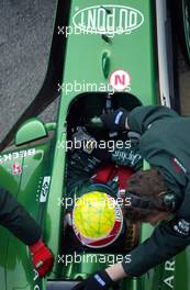 15.01.2003 Barcelona, Spanien, BCN, Formel1 Tests, Mittwoch, hier: Mark Webber (AUS), Jaguar Racing, R3, auf der Strecke (Track) - Circuit de Catalunia in Granollers bei Barcelona (Januar, Testfahrten, Spain, Formel 1, F1, 2003)  c Copyright: Photos mit - xpb.cc - kennzeichnen, weitere Bilder auf der Bilddatenbank