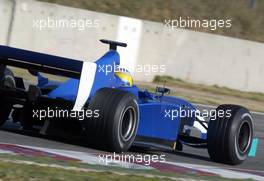 13.01.2003 Barcelona, Spanien, BCN, Formel1 Tests, Montag, hier: der neue Sauber (ohne Branding) - Nick Heidfeld (D, 09), Sauber Petronas, C22, auf der Strecke (Track), Circuit de Catalunia in Granollers bei Barcelona (Januar, Testfahrten, Spain, Formel 1, F1, 2003)  c Copyright: Photos mit - xpb.cc - kennzeichnen, weitere Bilder auf der Bilddatenbank