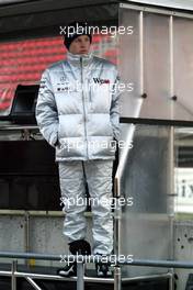 15.01.2003 Barcelona, Spanien, BCN, Formel1 Tests, Mittwoch, hier: Kimi Raikkonen, Räikkönen (FIN, 06), West McLaren Mercedes, Portrait - Circuit de Catalunia in Granollers bei Barcelona (Januar, Testfahrten, Spain, Formel 1, F1, 2003)  c Copyright: Photos mit - xpb.cc - kennzeichnen, weitere Bilder auf der Bilddatenbank